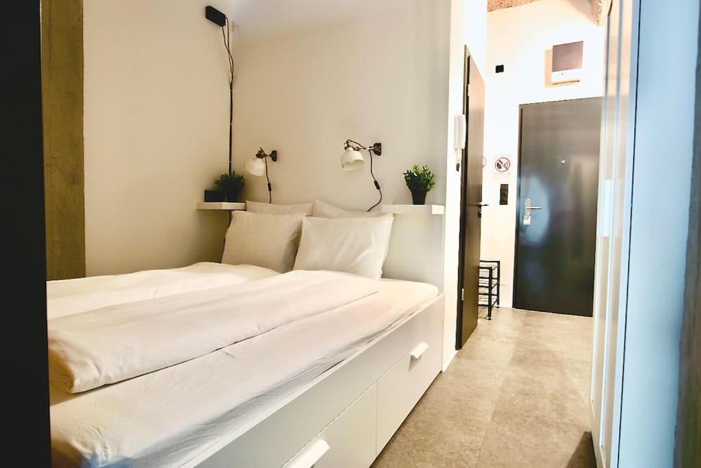 Studio Apartment By Hi5- Rottenbiller Apartment Βουδαπέστη Εξωτερικό φωτογραφία